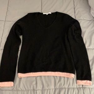 Gorgeous Esther Chen soft cashmere V neck sweater